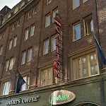 Hotel Midpoint